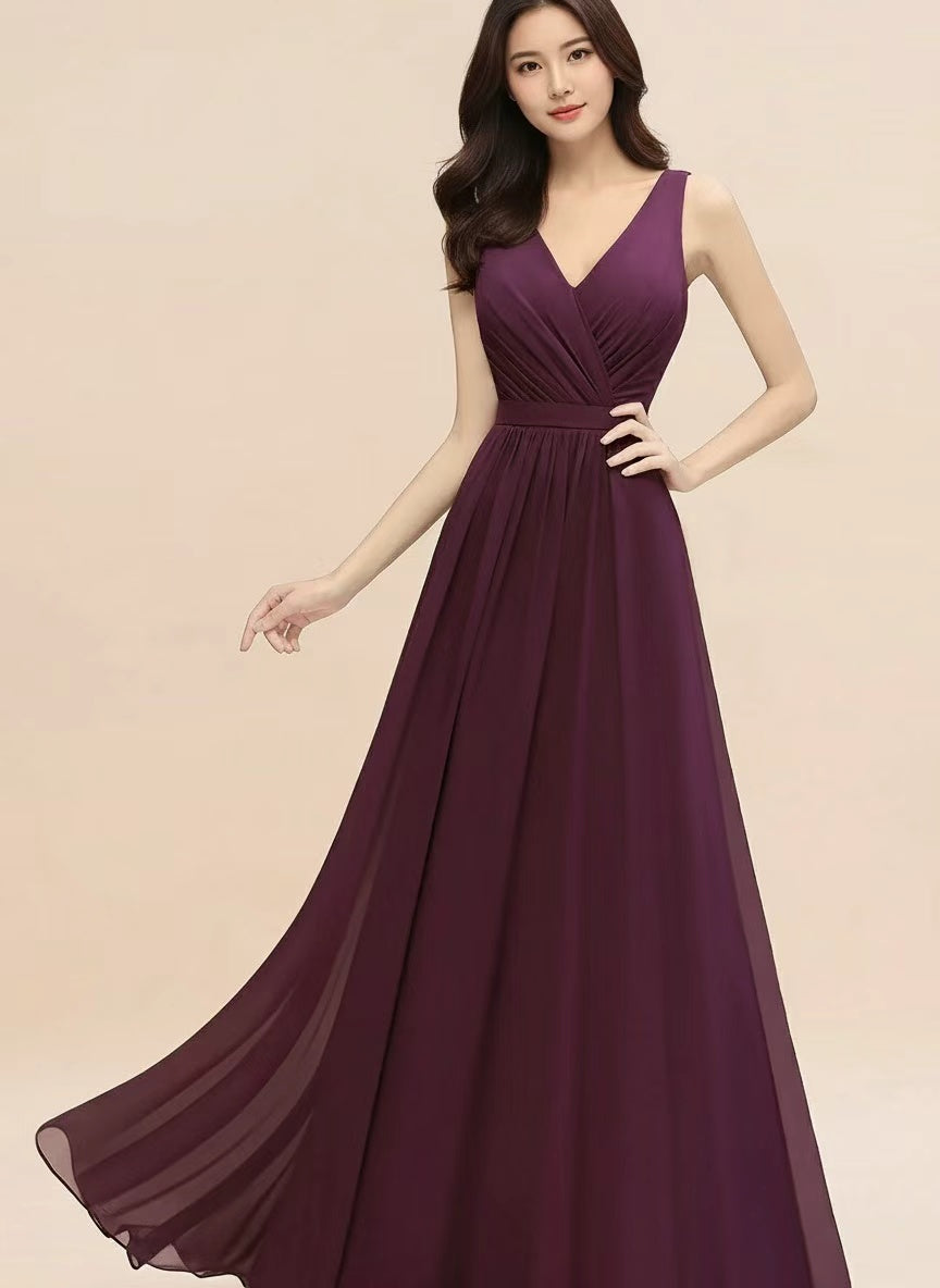 Sleeveles stylish bridesmaid gown