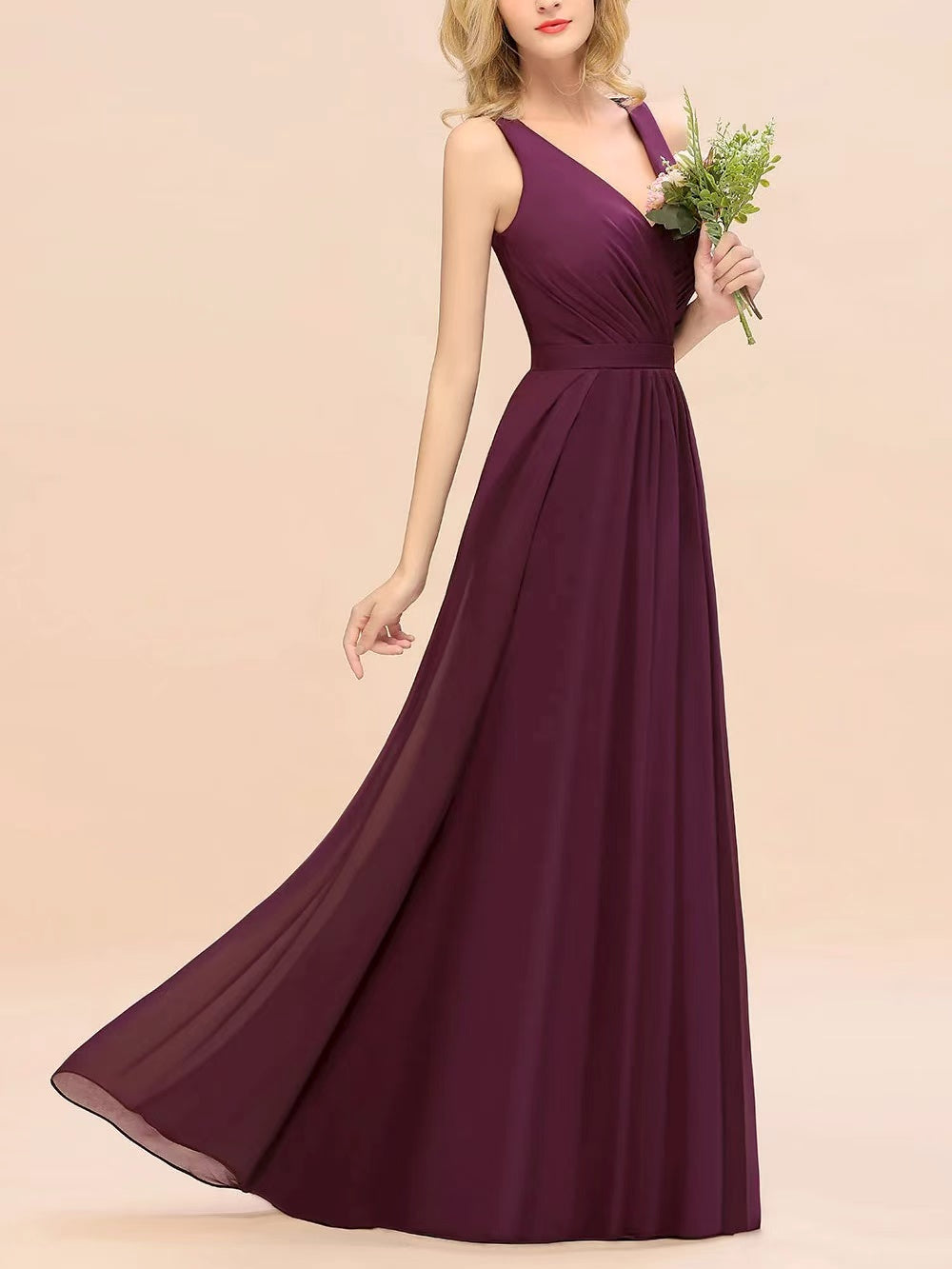 Sleeveles stylish bridesmaid gown