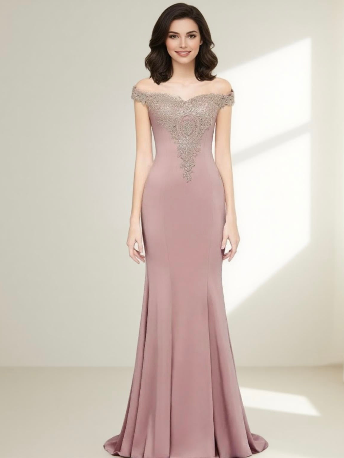 Short-sleeve delicate laced designed party gown perfect for any formal event
